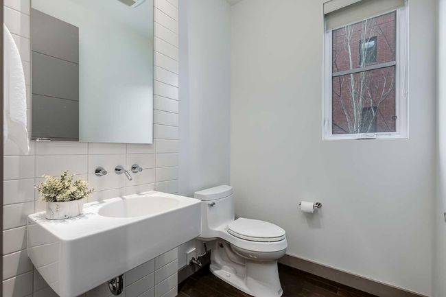 404 Aspen Meadows Hill Sw, Townhouse with 3 bedrooms, 4 bathrooms and 2 parking in Calgary AB | Image 6