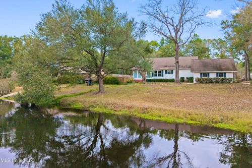 1921 Kingslea Dr, Gautier, MS, 39553-1853 | Card Image