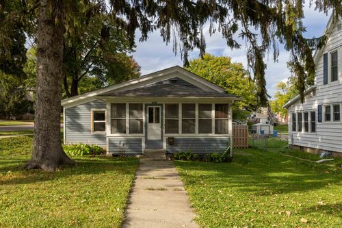 422 3rd Ave, Baraboo, WI, 53913-2407 | Card Image