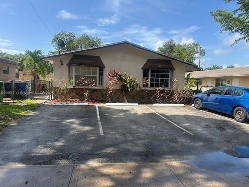 2-31 Sw 8th Ct, Hallandale Beach, FL, 33009-7021 | Card Image