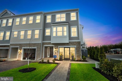 10-warwick-interior-126 Jameson Way, CHALFONT, PA, 18914 | Card Image