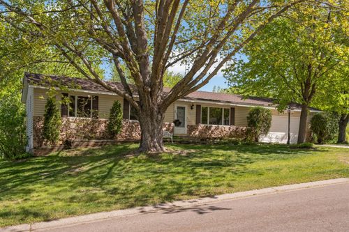 19055 Jordan Trl, Lakeville, MN, 55044-9654 | Card Image