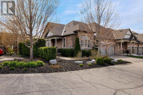 26-3353 Liptay Ave, Oakville, ON, L6M0M6 | Card Image
