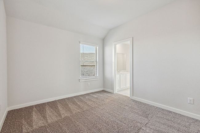 304 Bendecido Loop, House other with 4 bedrooms, 4 bathrooms and 2 parking in Elgin TX | Image 26