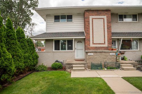 11026 Middlebelt Rd, Livonia, MI, 48150-3057 | Card Image