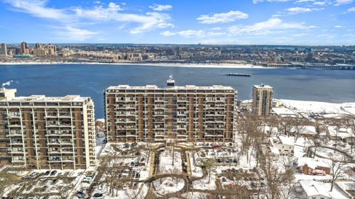 ph1-1 Horizon Rd, Fort Lee, NJ, 07024 | Card Image