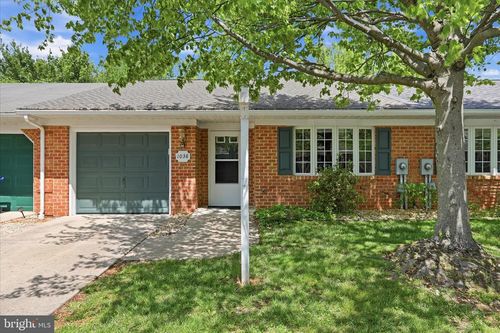 1038 Matthew Ct, Hagerstown, MD, 21742-3156 | Card Image