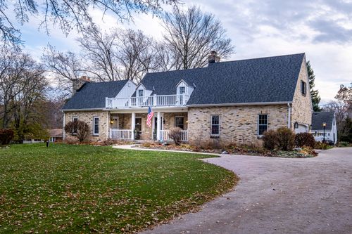 16355 Coronado Ct, Brookfield, WI, 53005-3252 | Card Image