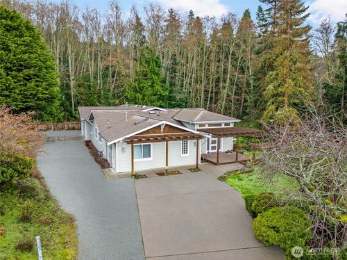 4425 Bryce Dr, Anacortes, WA, 98221-3231 | Card Image
