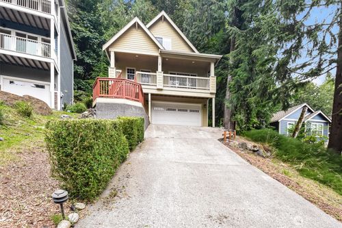 38 Rose Ridge Loop, Bellingham, WA, 98229-7822 | Card Image