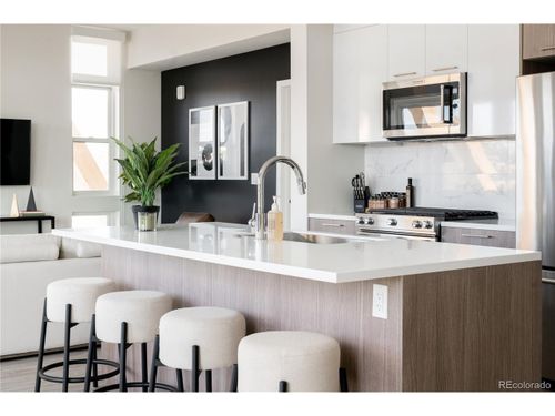 unit-404-2880 Zuni St, Denver, CO, 80211-4985 | Card Image