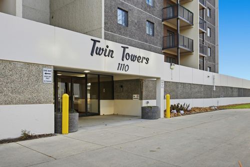 apt-201e-1110 3rd Ave N, Fargo, ND, 58102-4633 | Card Image