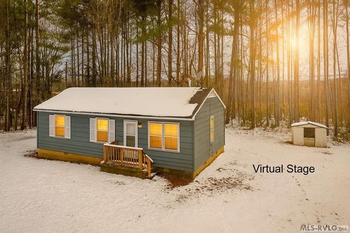 3867 Longview Dr, Kenbridge, VA, 23944-2701 | Card Image