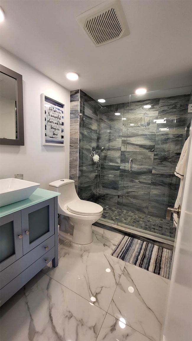 APT-1407 - 1360 S Ocean Blvd, Condo with 2 bedrooms, 2 bathrooms and null parking in Pompano Beach FL | Image 9