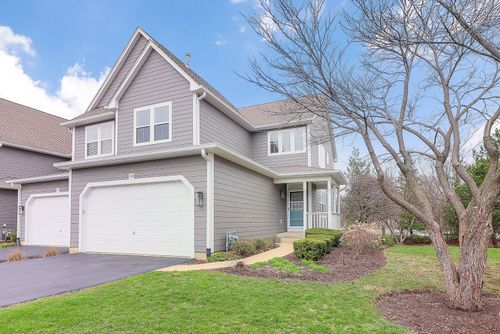 140 Tanglewood Dr, Glen Ellyn, IL, 60137-7833 | Card Image