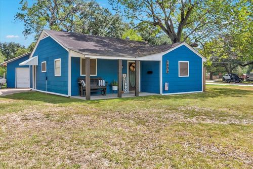 1806 Avenue D, Port Neches, TX, 77651-2604 | Card Image