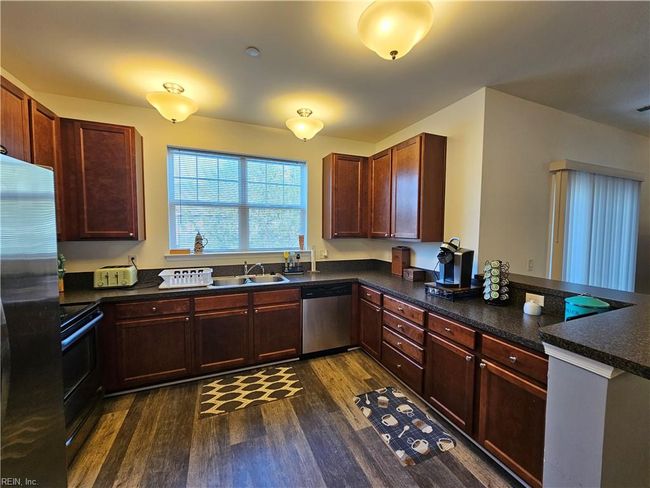 APT-206 - 4308 Hillingdon Bnd, House attached with 2 bedrooms, 2 bathrooms and null parking in Chesapeake VA | Image 10