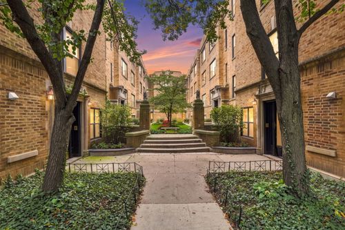 2-5934.5 Paulina St, Chicago, IL, 60660 | Card Image