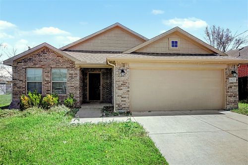 1827 College St, Greenville, TX, 75401-2914 | Card Image