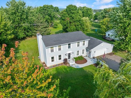 211 N 5th Ave, Abbotsford, WI, 54405-9752 | Card Image