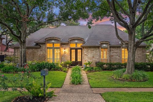12214 Maple Rock Dr, Houston, TX, 77077-2533 | Card Image