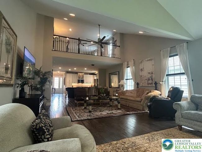 1051 Resolution Dr, House other with 3 bedrooms, 3 bathrooms and null parking in Bethlehem PA | Image 13