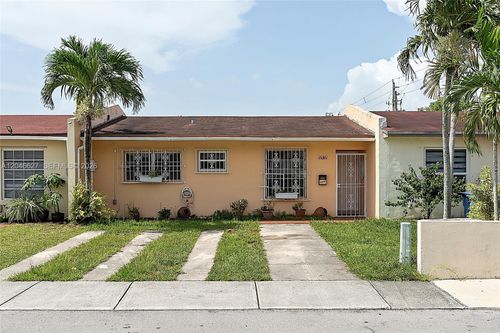 10112 Sw 23rd St, Miami, FL, 33165-7408 | Card Image