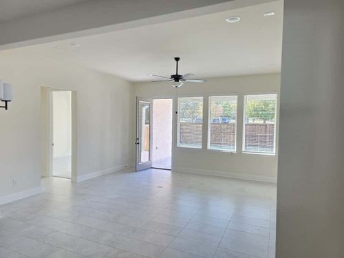 4512 Hammerstein Blvd, Denton, TX, 76210-1677 | Card Image