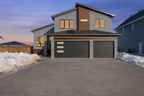 176 Beaveridge Close, Fort Mcmurray, AB, T9H2V7 | Card Image