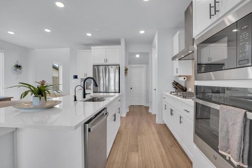 6404 Mallord Brook Bnd, Buda, TX, 78610-4076 | Card Image