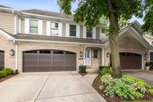 11145 Indian Woods Dr, Indian Head Park, IL, 60525-4985 | Card Image