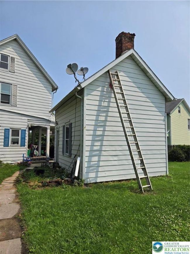 2018 Hanover Ave, House other with 4 bedrooms, 2 bathrooms and null parking in Allentown PA | Image 10