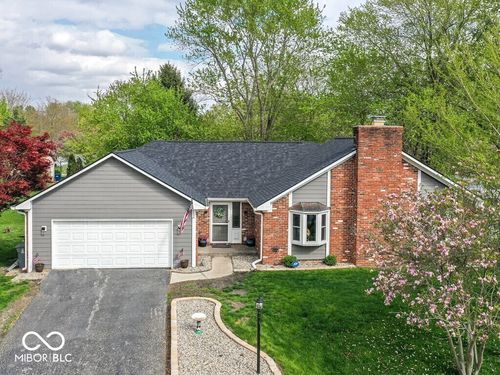 999 Shoreline Cir, Cicero, IN, 46034-9427 | Card Image