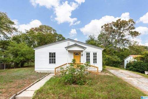 419 Pine Ln, Anniston, AL, 36206-1977 | Card Image