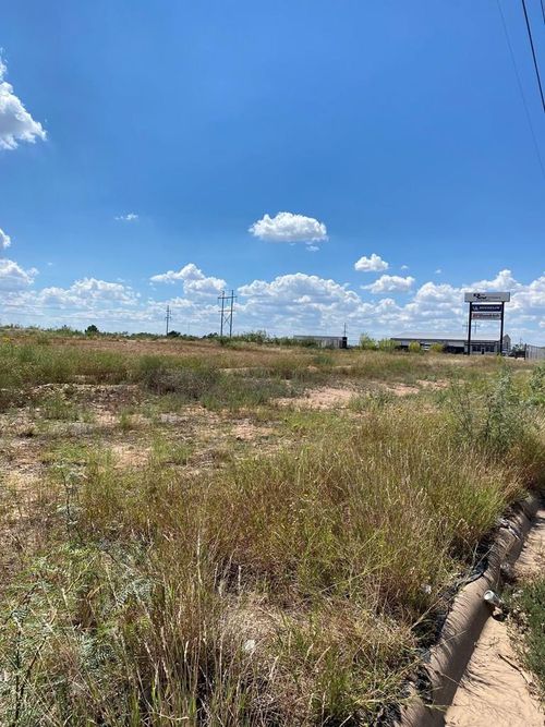 4557 Petro Dr, San Angelo, TX, 76903 | Card Image