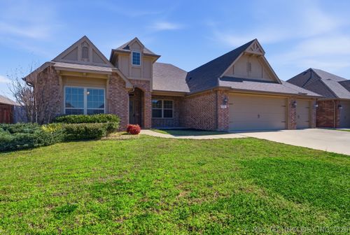 2501 16th Ct, Broken Arrow, OK, 74012-3020 | Card Image