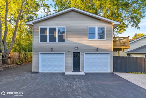 b-18888 W Oak Ave, Mundelein, IL, 60060-4118 | Card Image