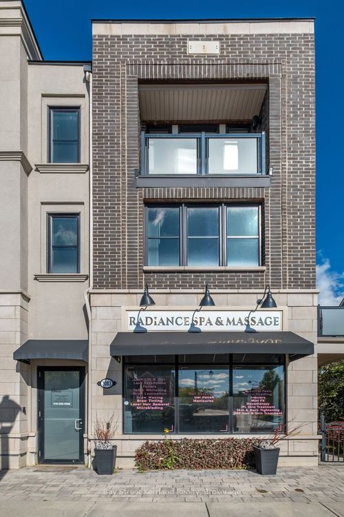 {{alt}} | Card Image