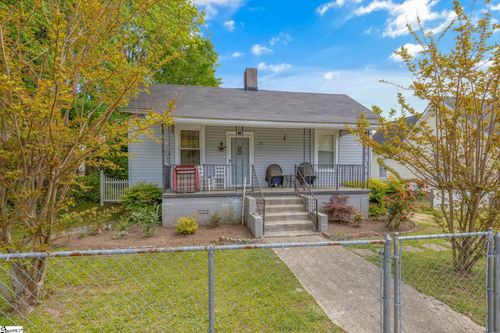68 Hutchins St, Greenville, SC, 29605-4545 | Card Image