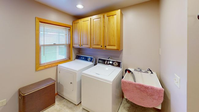 Main Floor Laundry | Image 16