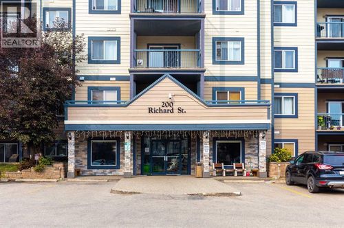 200 Richard St, Fort Mcmurray, AB, T9H5H6 | Card Image