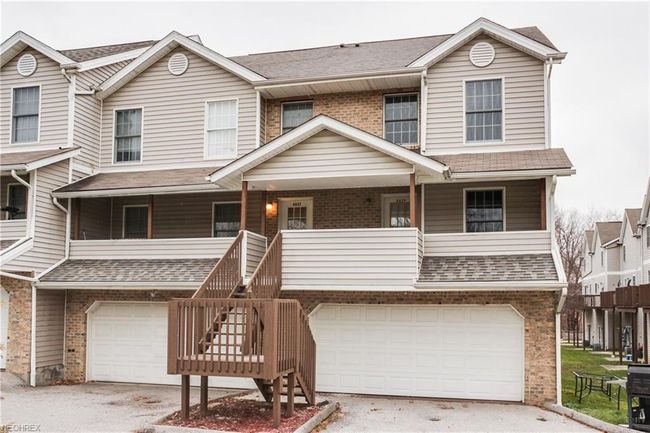 8829 Stone Lane Nw, Condo with 2 bedrooms, 2 bathrooms and null parking in North Canton OH | Image 1