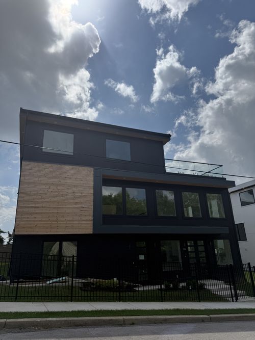 21 Decatur St, Nashville, TN, 37210-2804 | Card Image