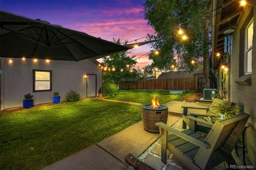 3051 Grape St, Denver, CO, 80207-2733 | Card Image