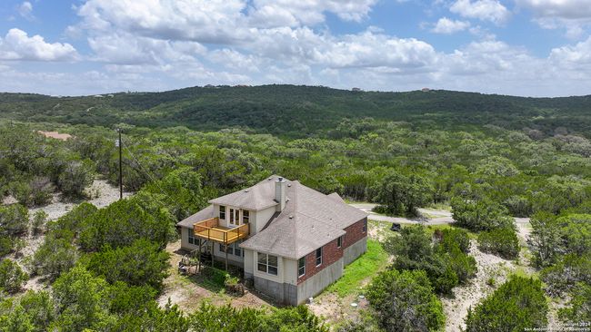 846 County Road 2763, House other with 3 bedrooms, 2 bathrooms and null parking in Mico TX | Image 43