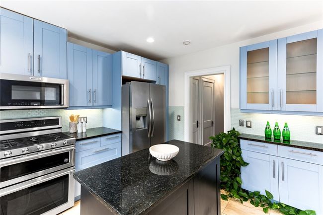 47 - 47 S Angell St, Condo with 4 bedrooms, 4 bathrooms and 2 parking in Providence RI | Image 14