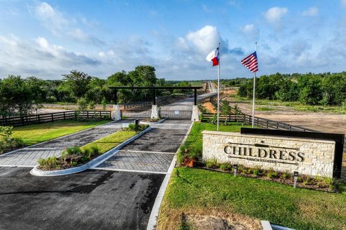 18 Childress Ranch Dr, Washington, TX, 77880-1413 | Card Image