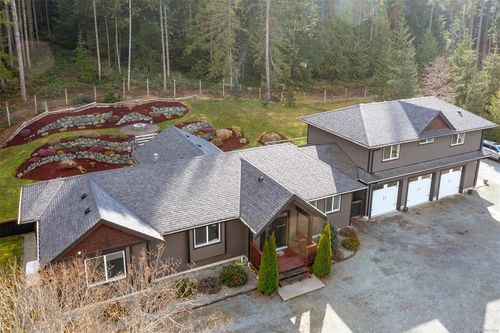 2840 Woodcroft Pl, Shawnigan Lake, BC, V0R2W1 | Card Image