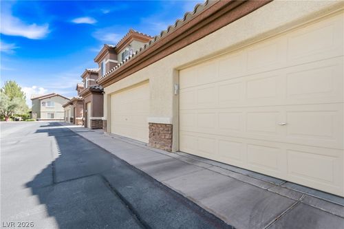 1070-8324 W Charleston Blvd, Las Vegas, NV, 89117-9200 | Card Image