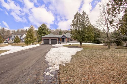 211 Pine Ave, Palgrave, ON, L7E3S7 | Card Image